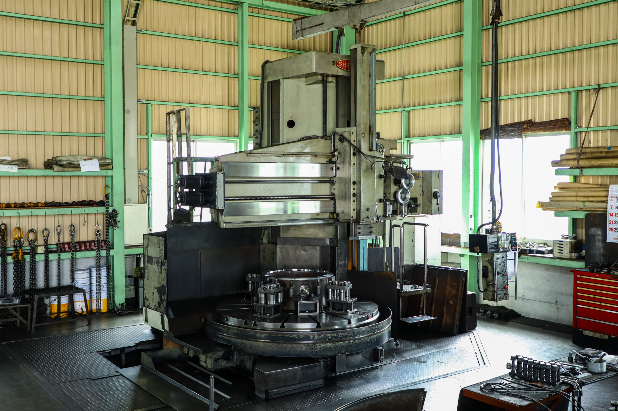 YUZAWAは技術の可能性を求め続ける大型加工メーカーです。