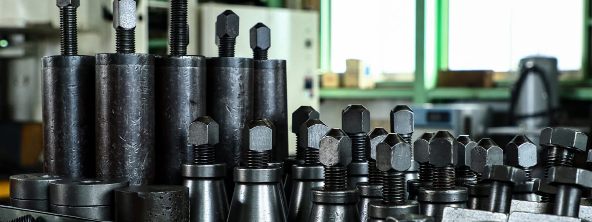 YUZAWAは技術の可能性を求め続ける大型加工メーカーです。